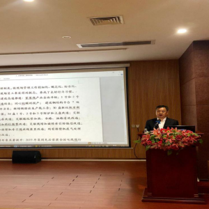 外爭(zhēng)市場(chǎng)，內(nèi)抓管理——縱覽集團(tuán)2019年度總結(jié)工作大會(huì)在多功能廳圓滿完成 ... ...