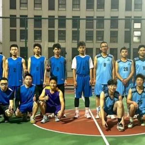 展風采，促交流|縱覽線纜集團與國潮鋁業(yè)舉辦“迎新春 促交流”籃球友誼賽